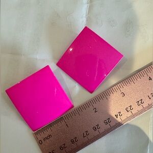 80s vintage fluorescent pink square earrings ~1.5 inches - RARE